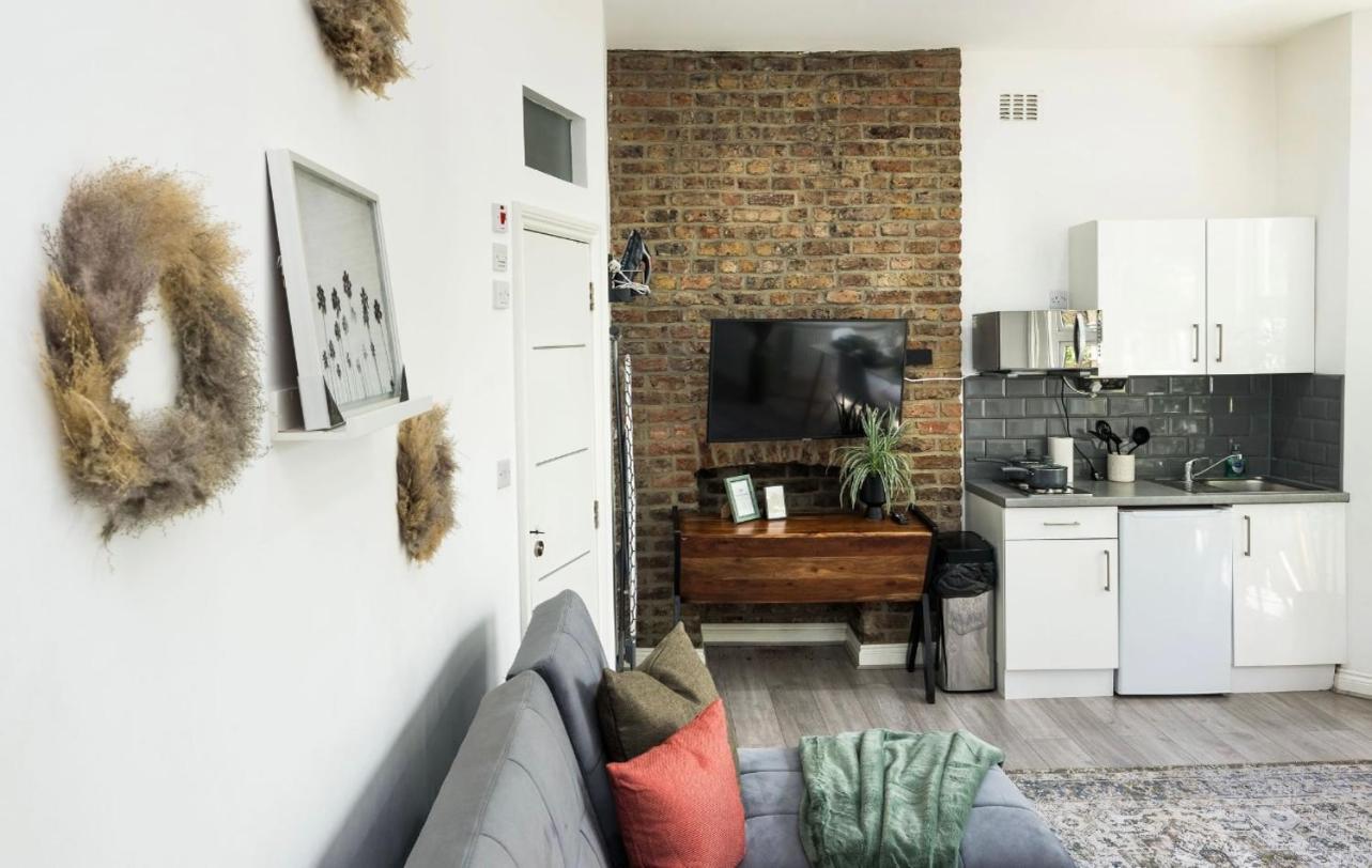 S5 Spacious-bright Studio-zone2-superkingbed Appartamento